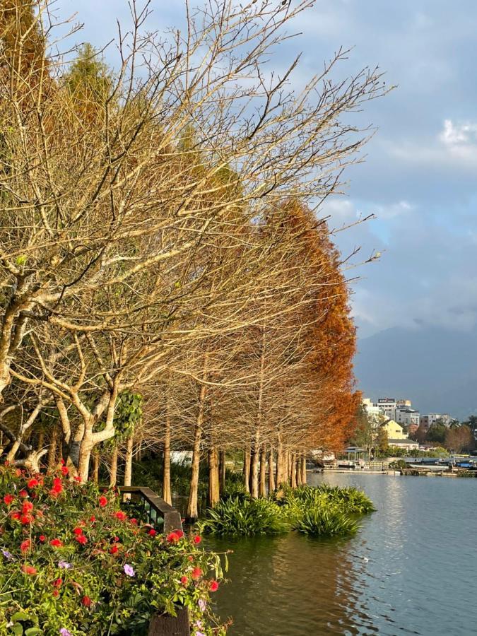 Lake B&B Yuchi Bagian luar foto